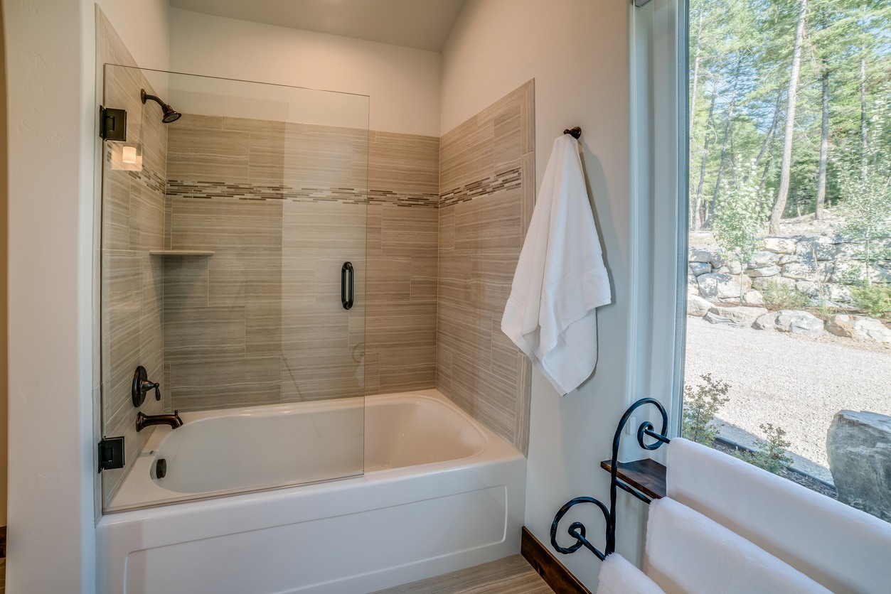 Shower & Tub Installation in Tasley